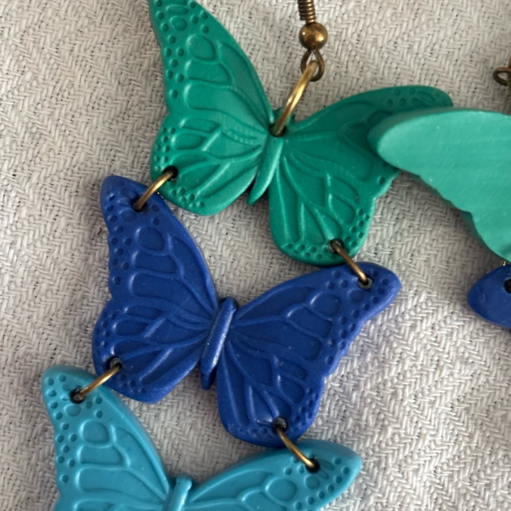 💗💗💗Handcrafted Triple Butterfly Dangle Earrings - Teal, Royal Blue, Aqua - Picture 3 of 4